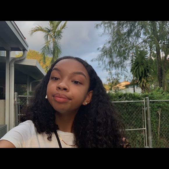 Meet your Posher, Kaylee - Picture 1 of 1